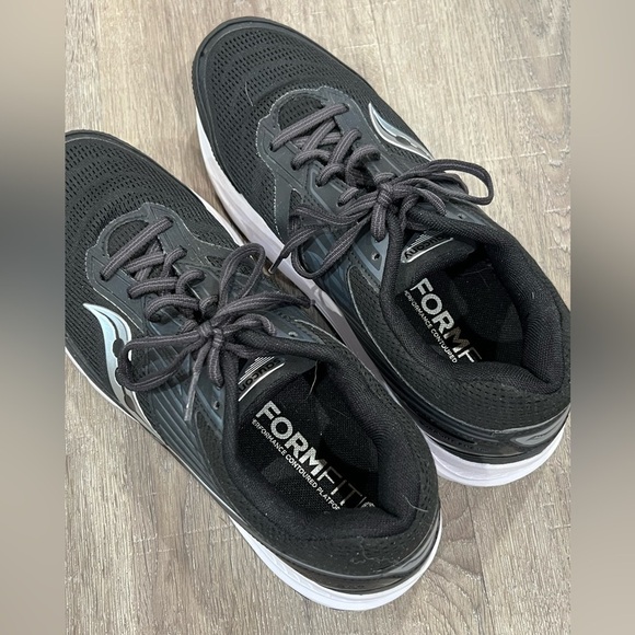 SAUCONY Women’s Size 10.5 Echelon 8 Support Frame FormFit Black Running Shoe - Picture 9 of 11